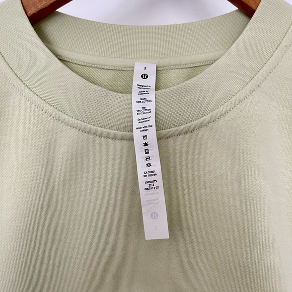 LuluLemon Perfectly Oversized Crew - Picture 2 of 5